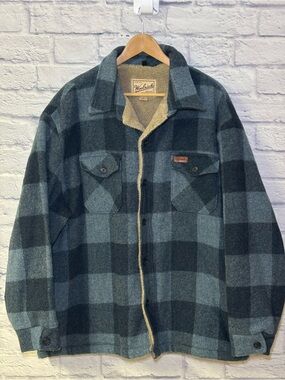 Woolrich Plaid Sherpa Fleece Lined Wool Jacket Shacket Size X-Large USA Rugged